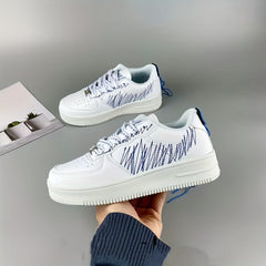 Women's Embroidered Skate Shoes Round Toe Lace Up Platform Sneakers