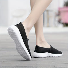 Women's Mesh Flat Shoes Breathable Lightweight Slip On Casual Walking Flats