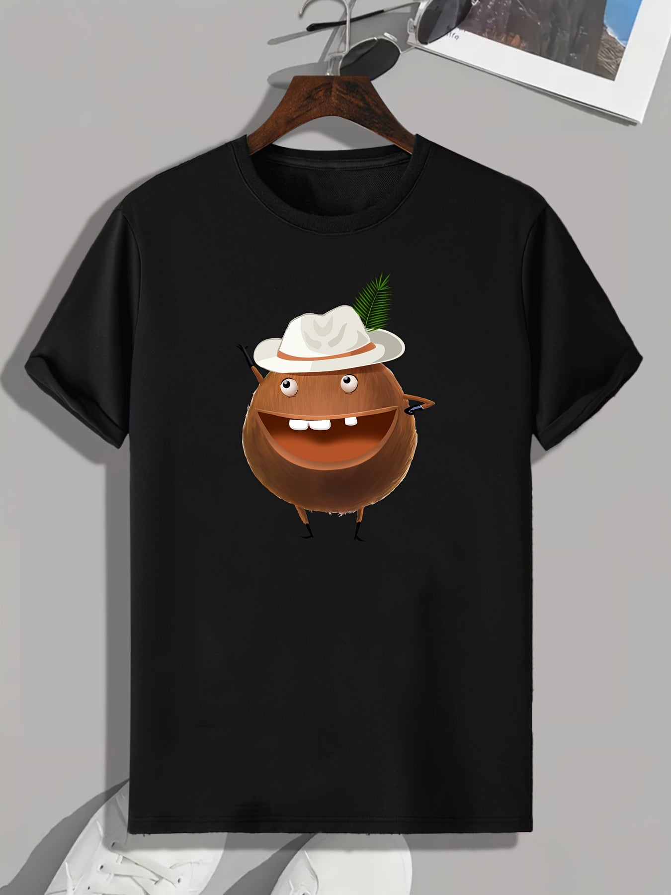 Coconut Print Men's Graphic T-shirt for Summer