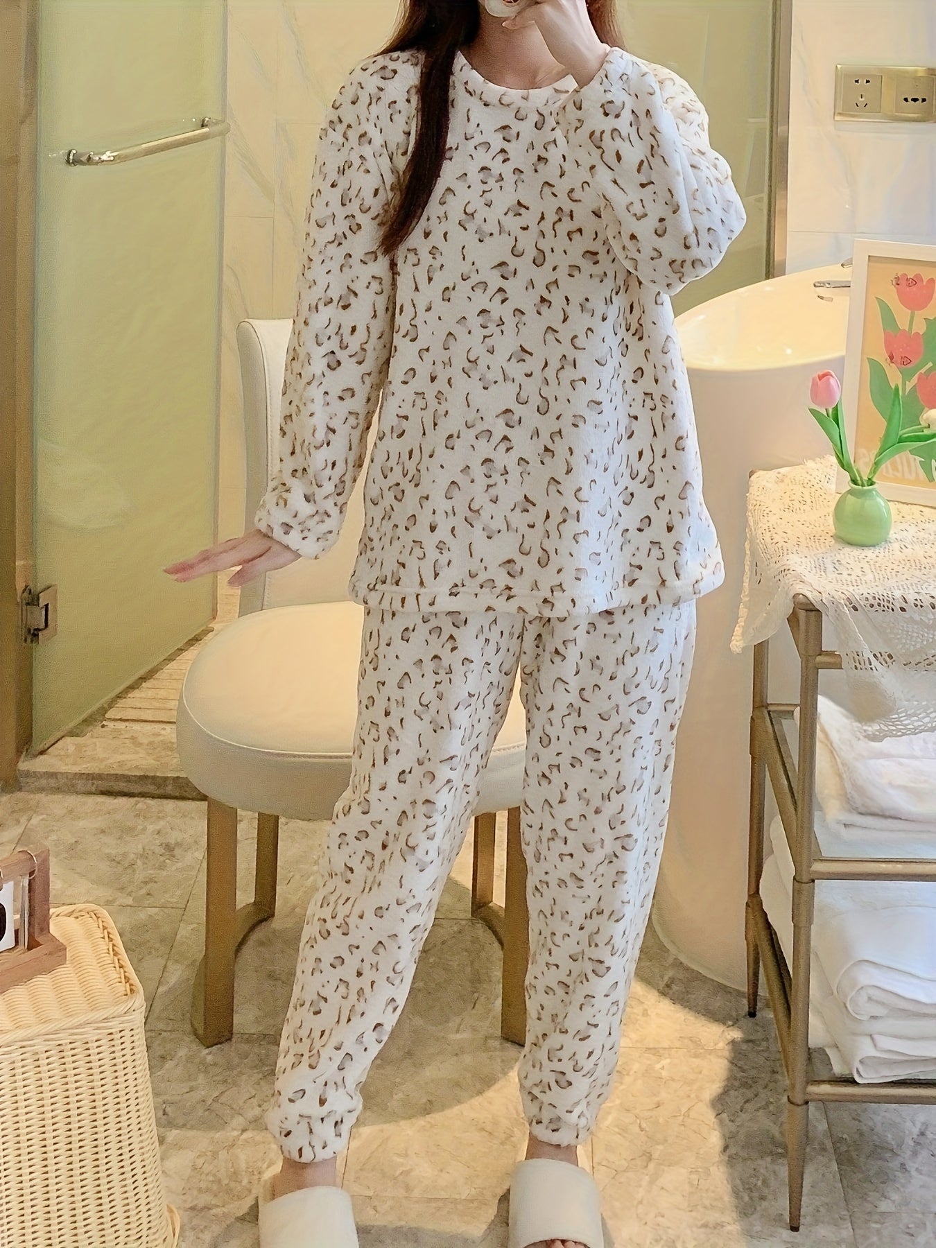 Leopard Print Lounge Set Crew Neck Top & Pants Women's Loungewear