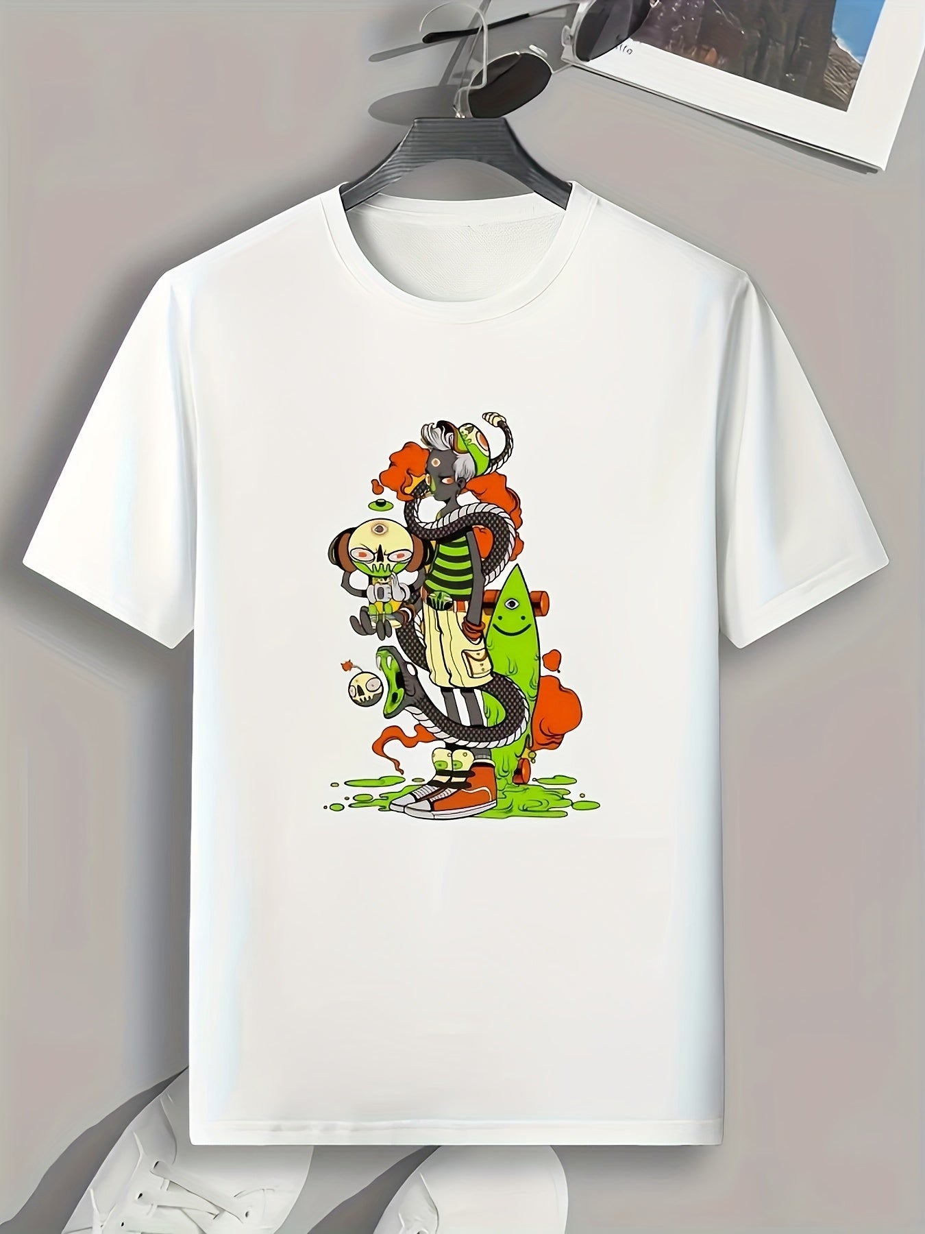 Cartoon Character & Snake Med Men's Graphic Tee Casual Comfy Summer Shirt