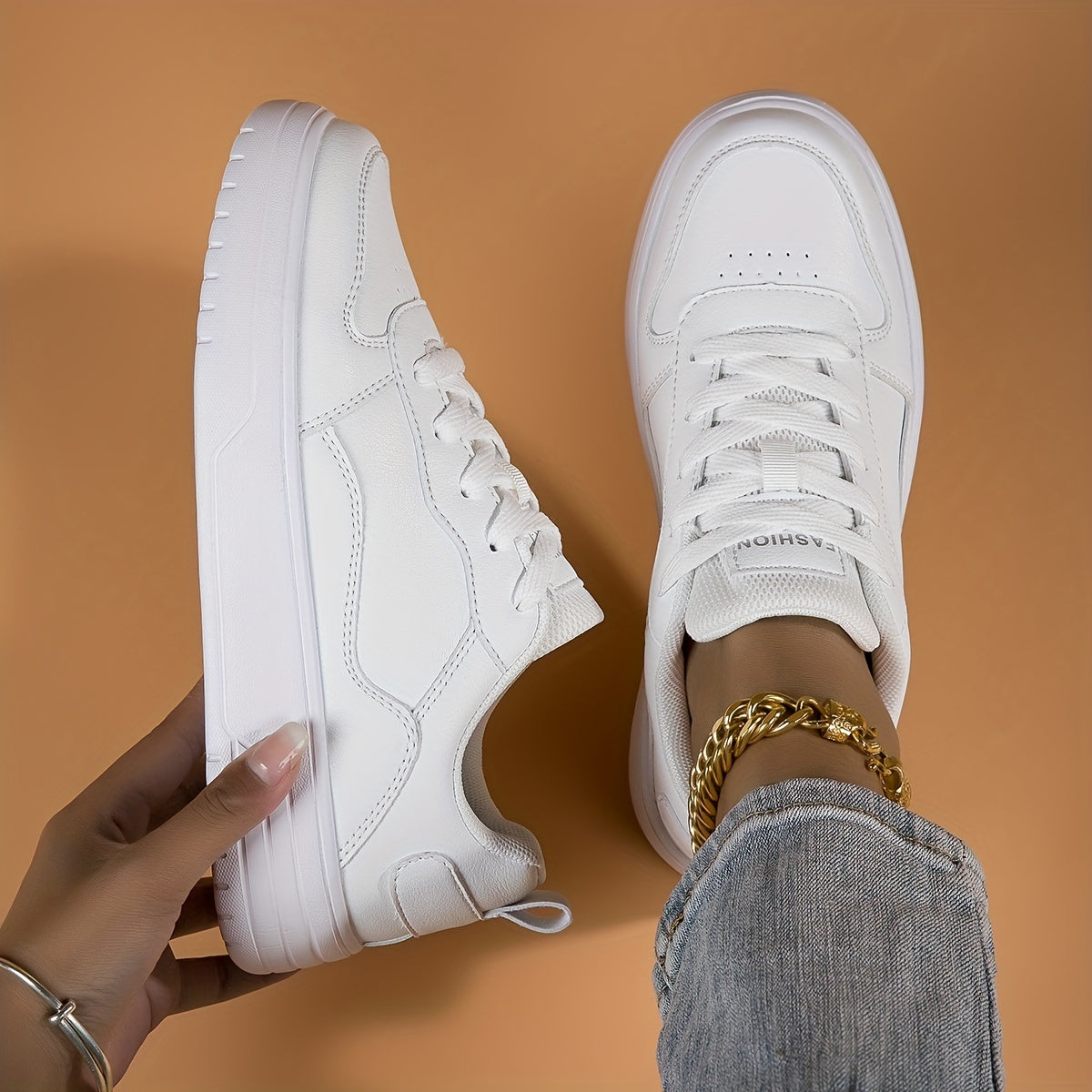 Women's Solid Lace-Up Skate Shoes Flat Sneakers