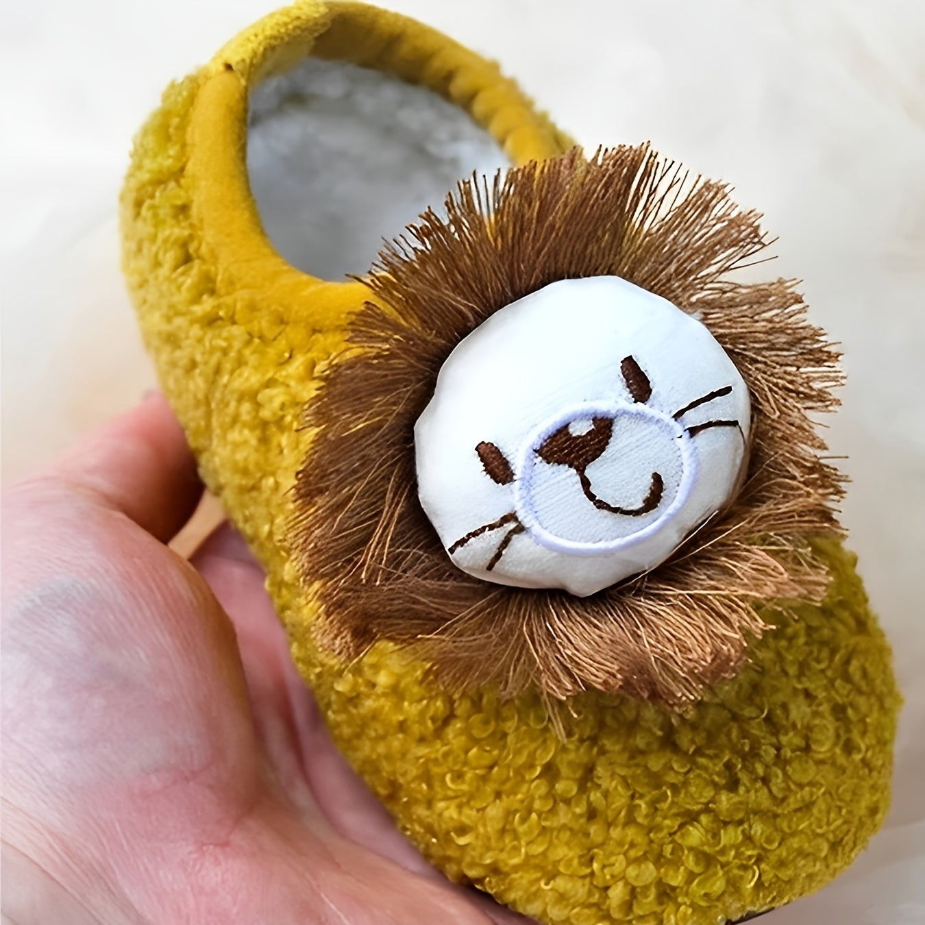 Winter Baby Prewalker Shoes, Lion Decor