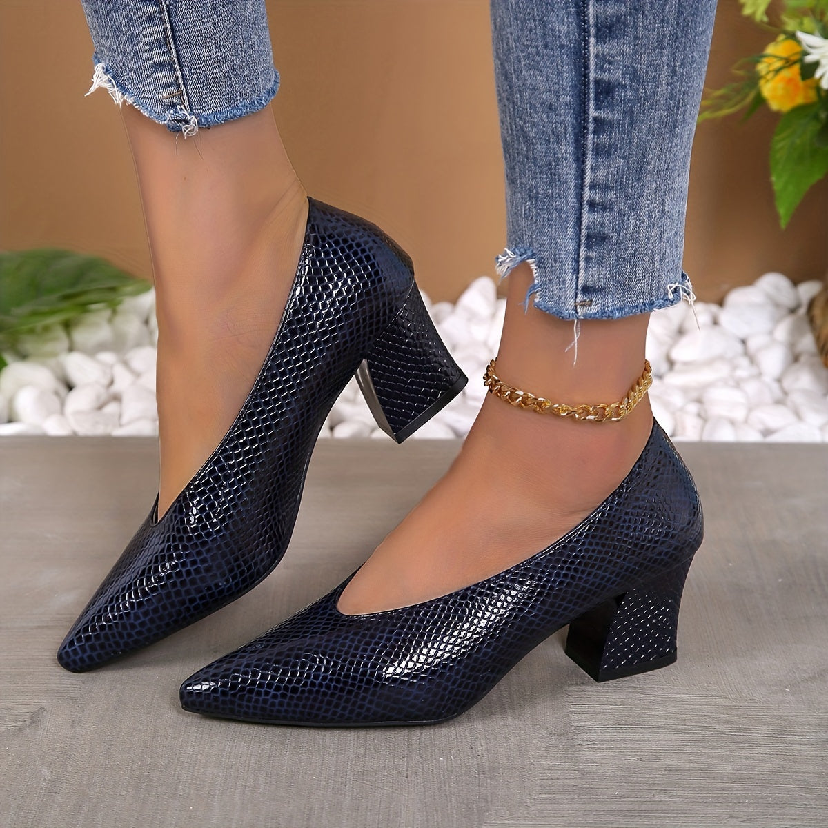 Snakeskin Chunky Heels Pointed Toe Pumps