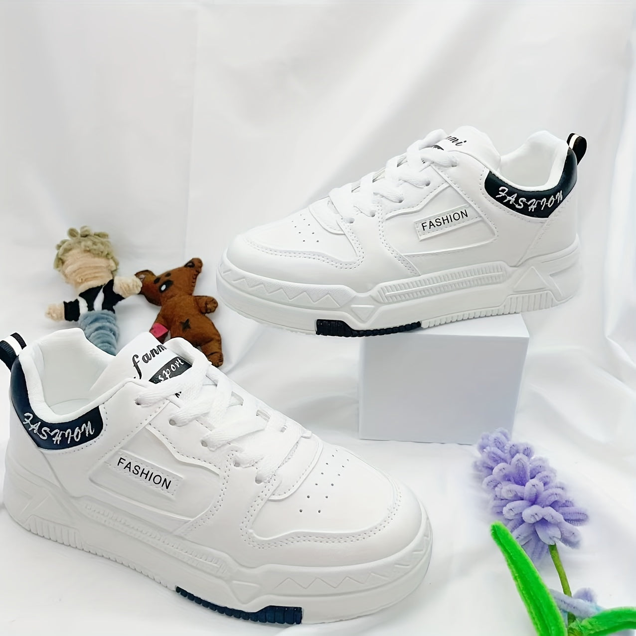 Women's Letter Graphic Lace Up Platform Sneakers