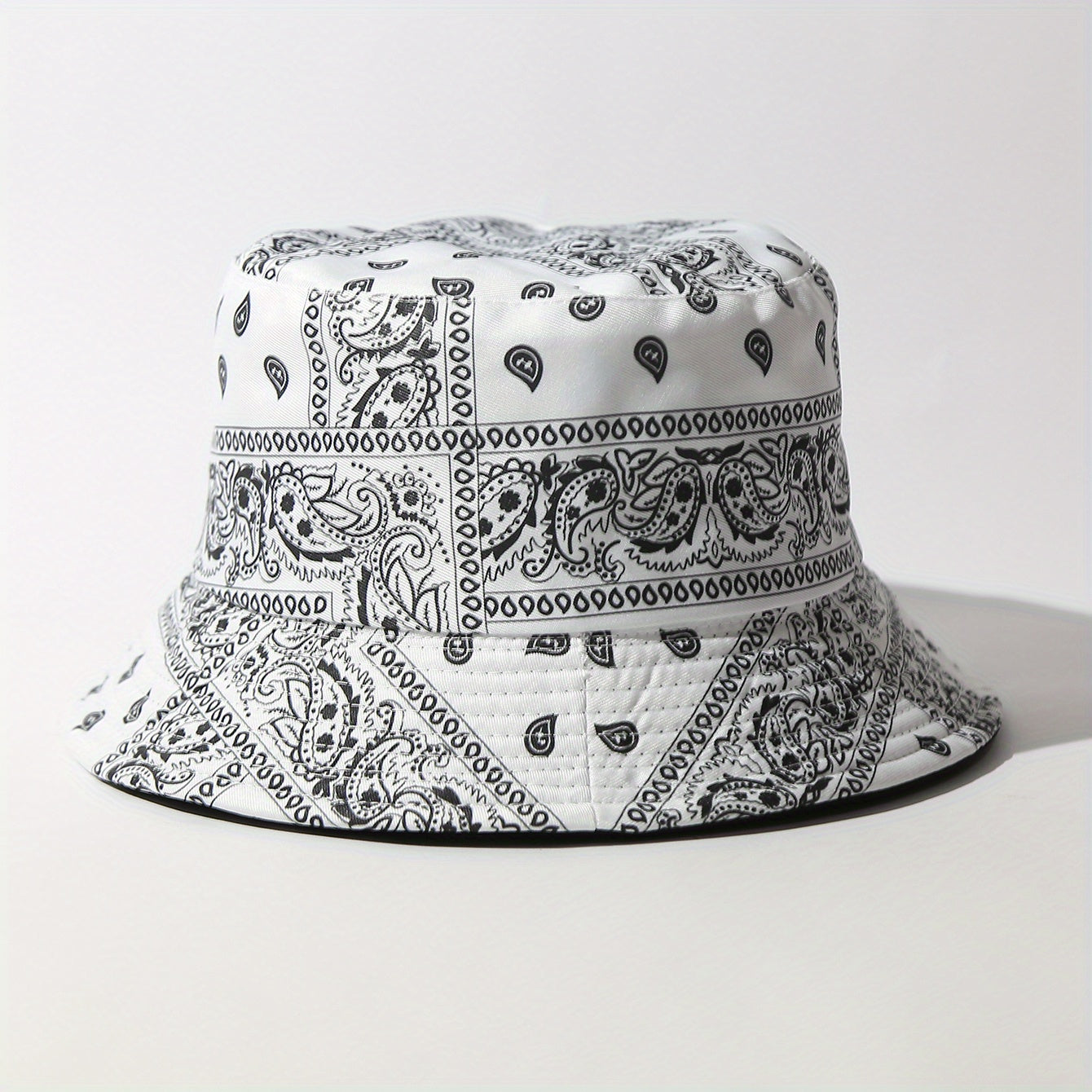 Unisex Sunshade Bucket Hat with Cashew Flower Design for Outdoor Travel