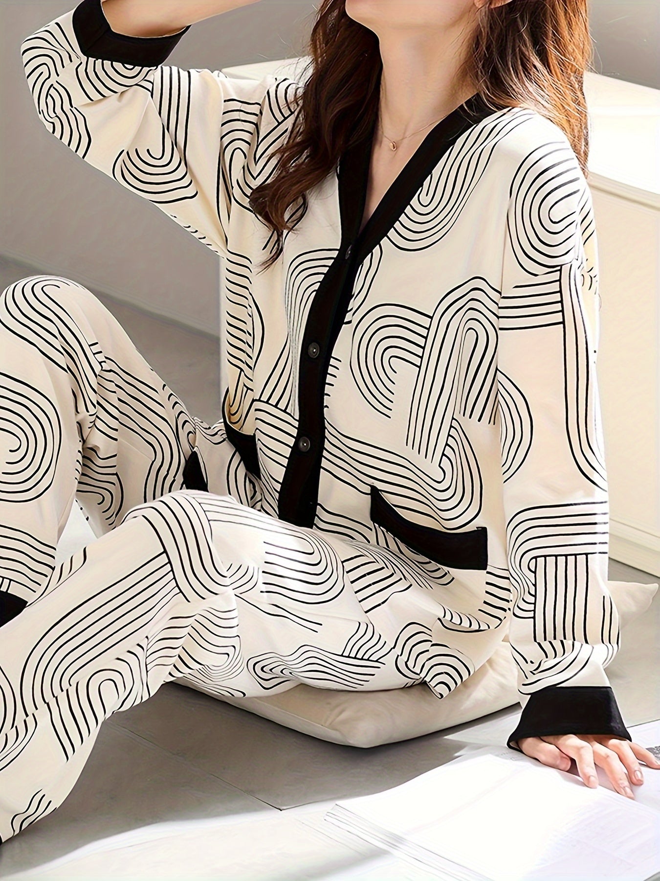 Geometric Print Pajama Set with Long Sleeve Top & Elastic Waistband Pants