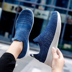 Men's Lightweight Slip On Casual Shoes For Traveling Jogging