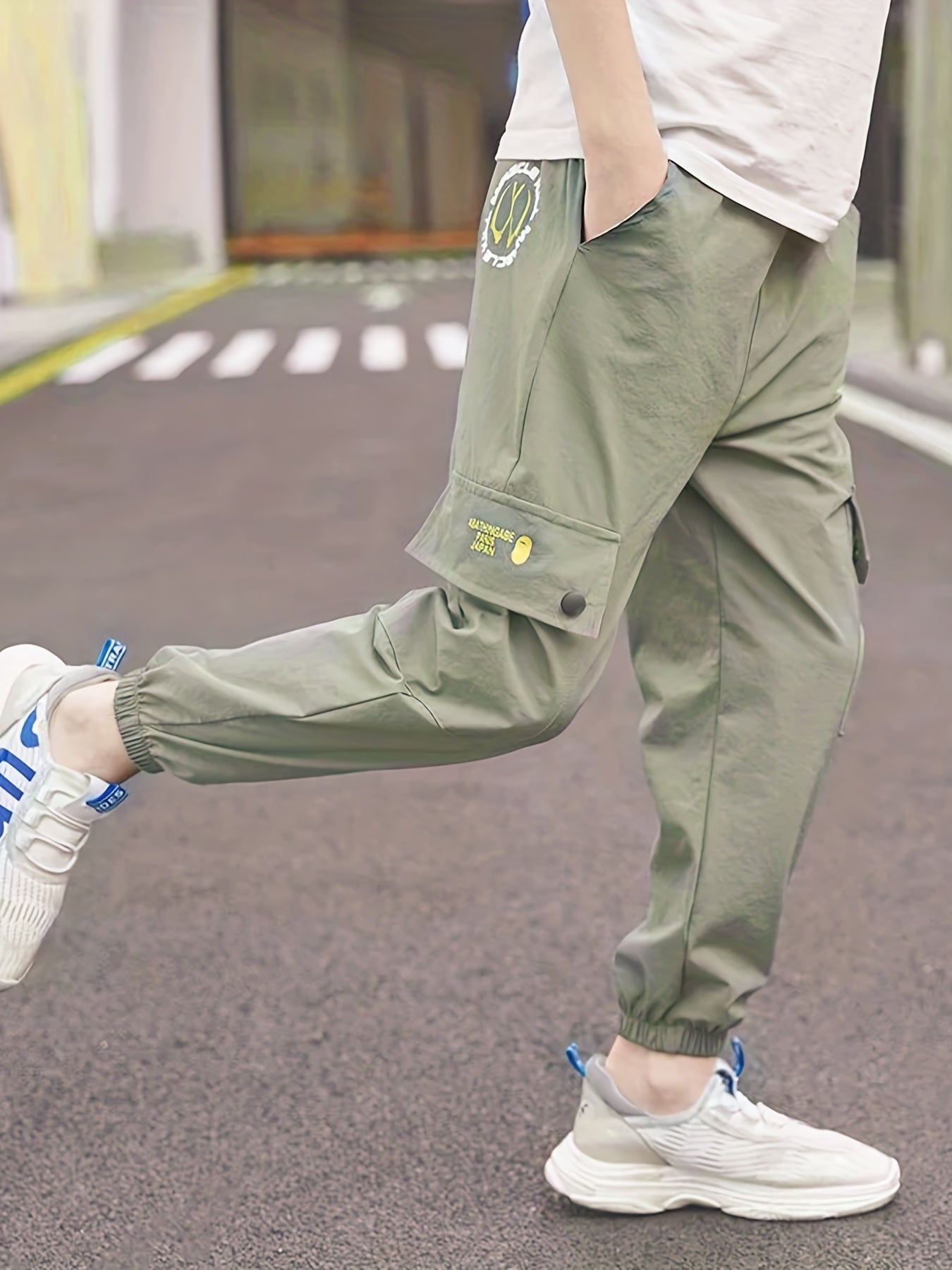 Boys Letter Print Cargo Pants Elastic Waist Quick Dry Jogger Pants