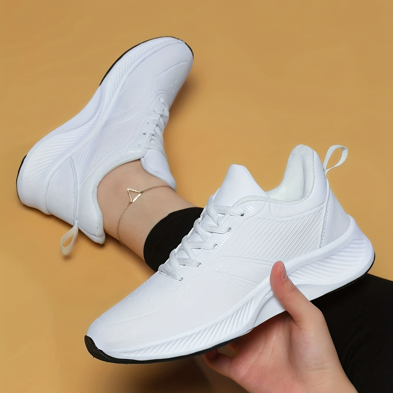 Women's Minimalist Breathable Running Shoes Casual Comfortable Sports Shoes