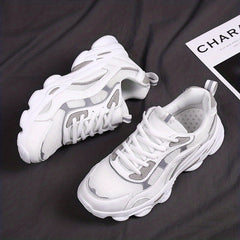 Women's Mesh Platform Sneakers Lace Up Outdoor Shoes Lightweight Walking Shoes