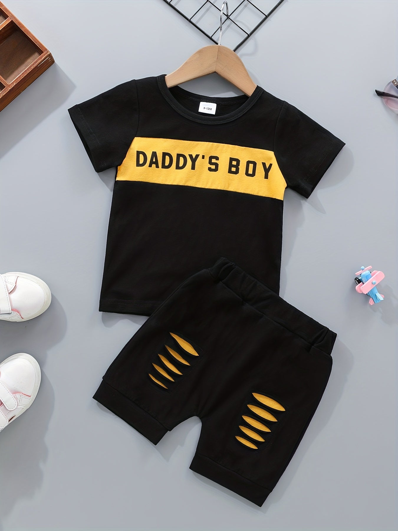 2pcs Baby Boys Casual T-shirt & Ripped Shorts Set Clothes