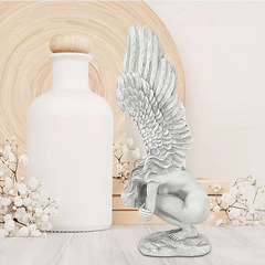1pc Squat Shy Angel Resin Crafts Birthday And Bright Figurine Yard Decor