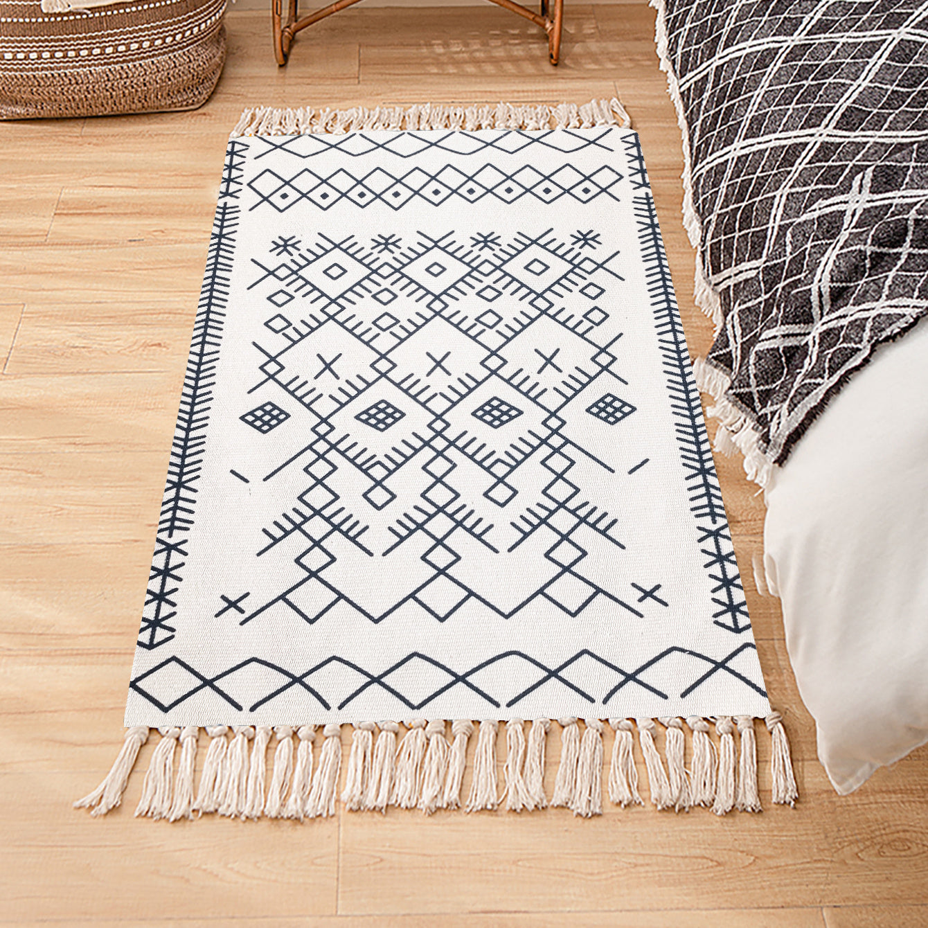 Boho Hand woven Linen Area Rugs With Tassels