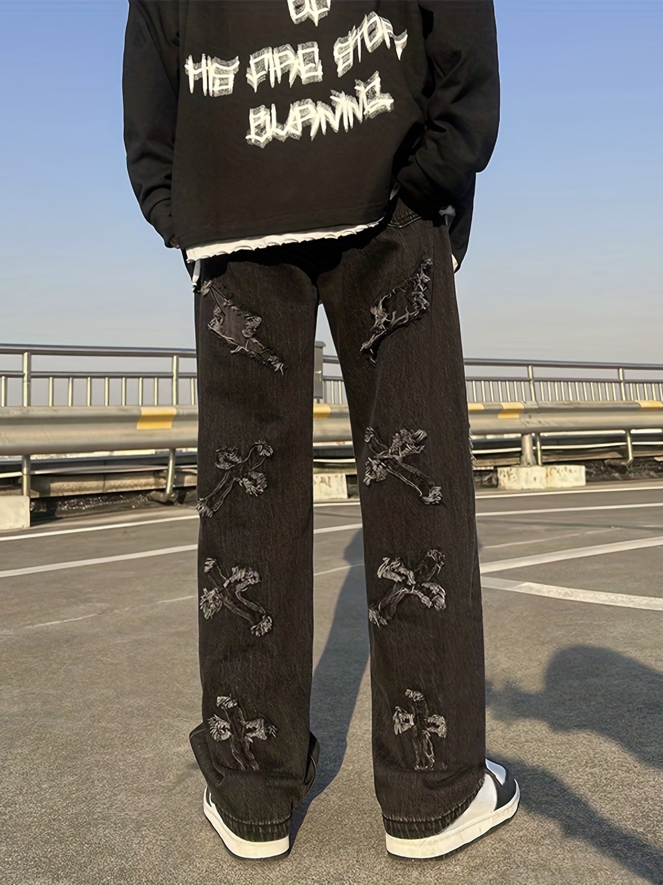 Men's Wide Leg Denim Jeans with Embroidery