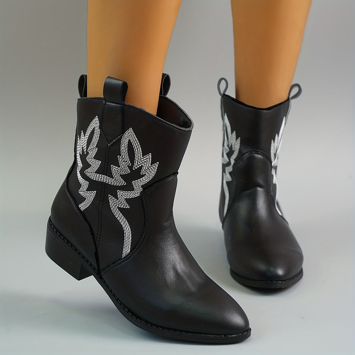 Women's Retro Western Boots Embroidery Cowboy Boots