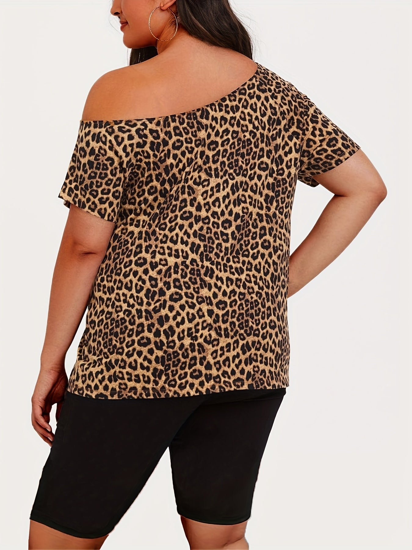Plus Leopard Print Top & Ripped Shorts 2 Piece Set