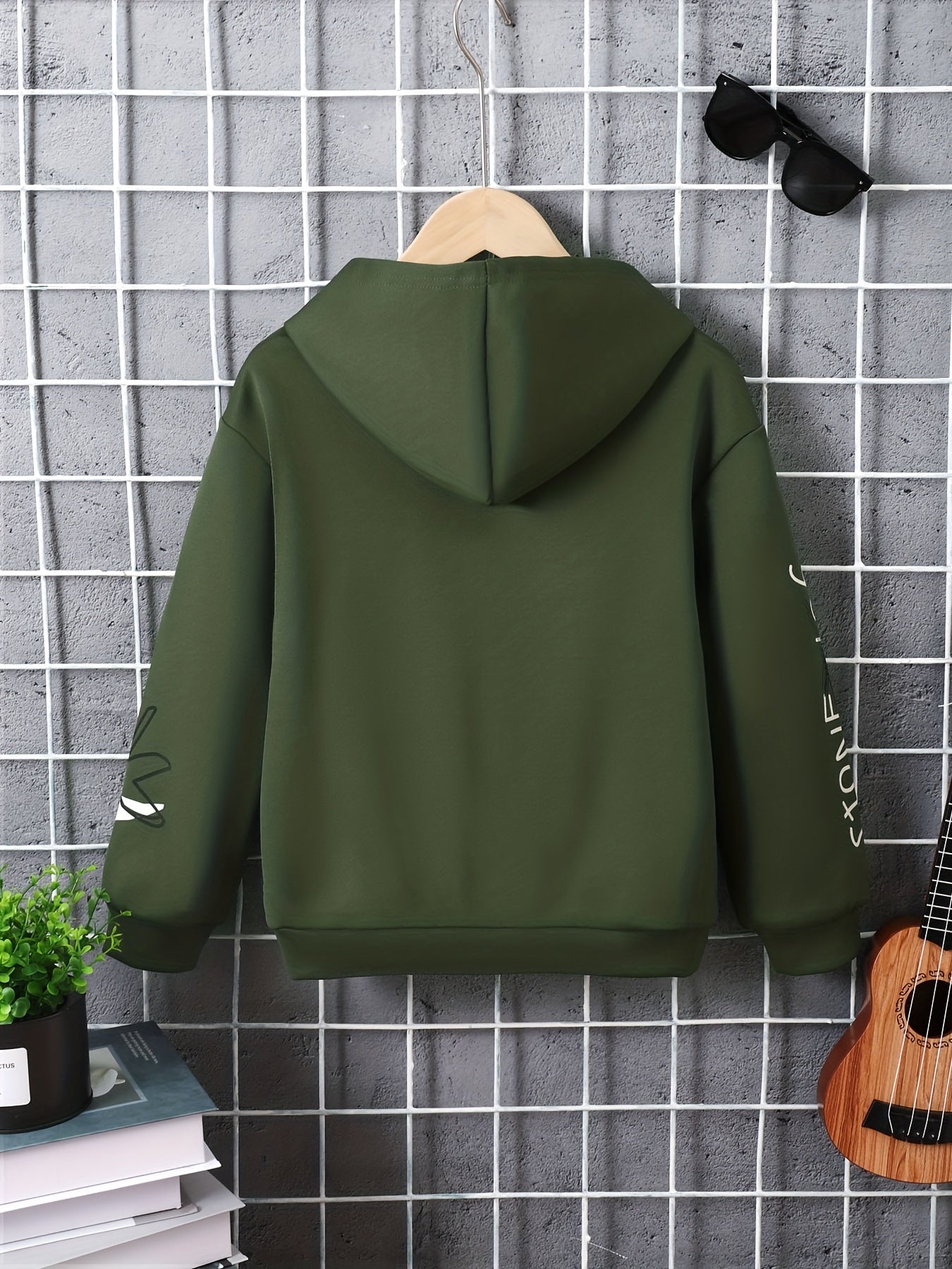 Boys Bear Graffiti Graphic Hoodies Long Sleeve Pullover Top