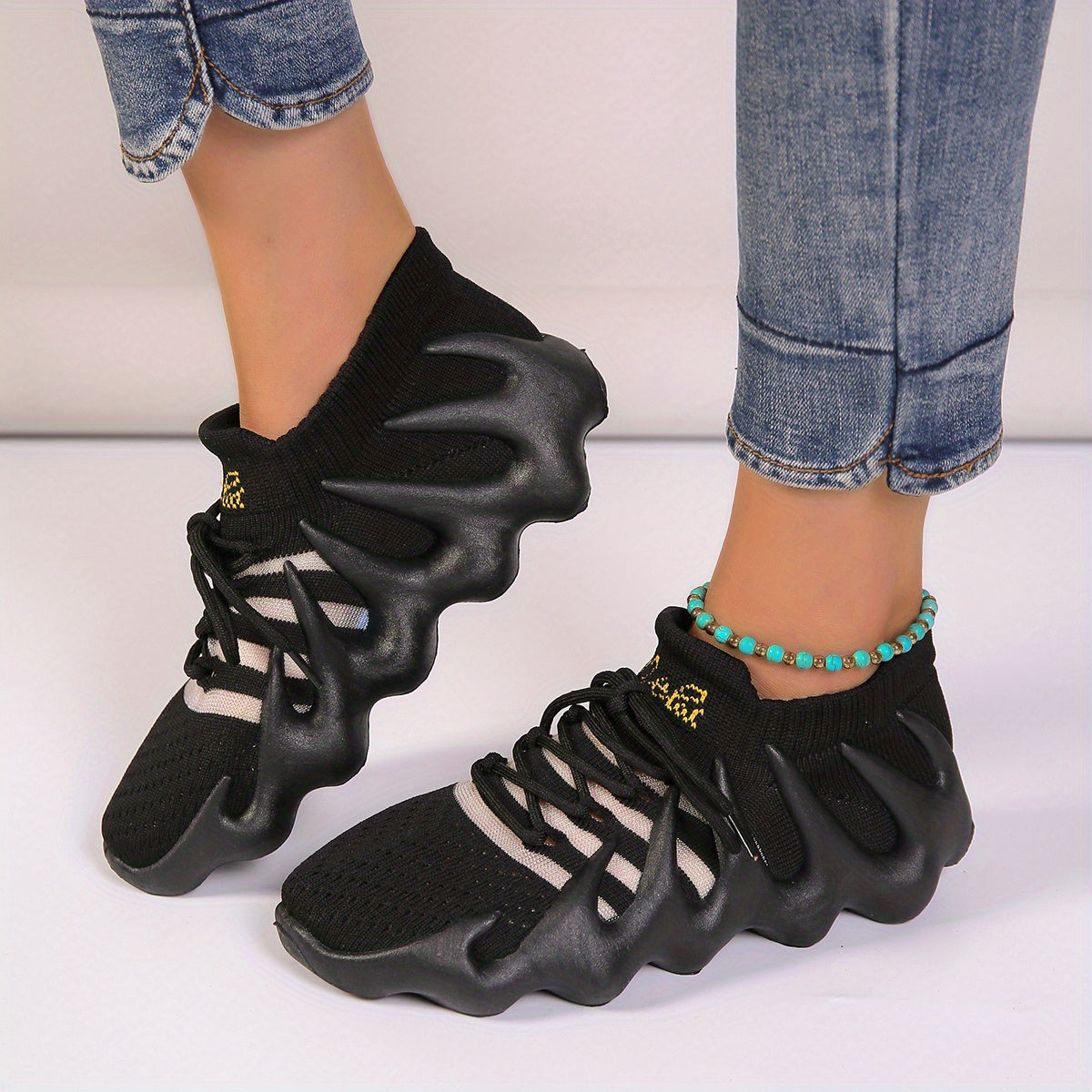 Women's Breathable Mesh Sneakers Lace Up Running Shoes