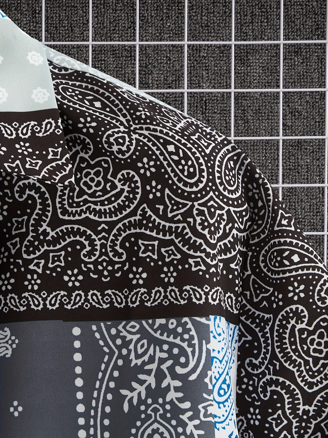 Men's Paisley Pattern Short Sleeve Shirt