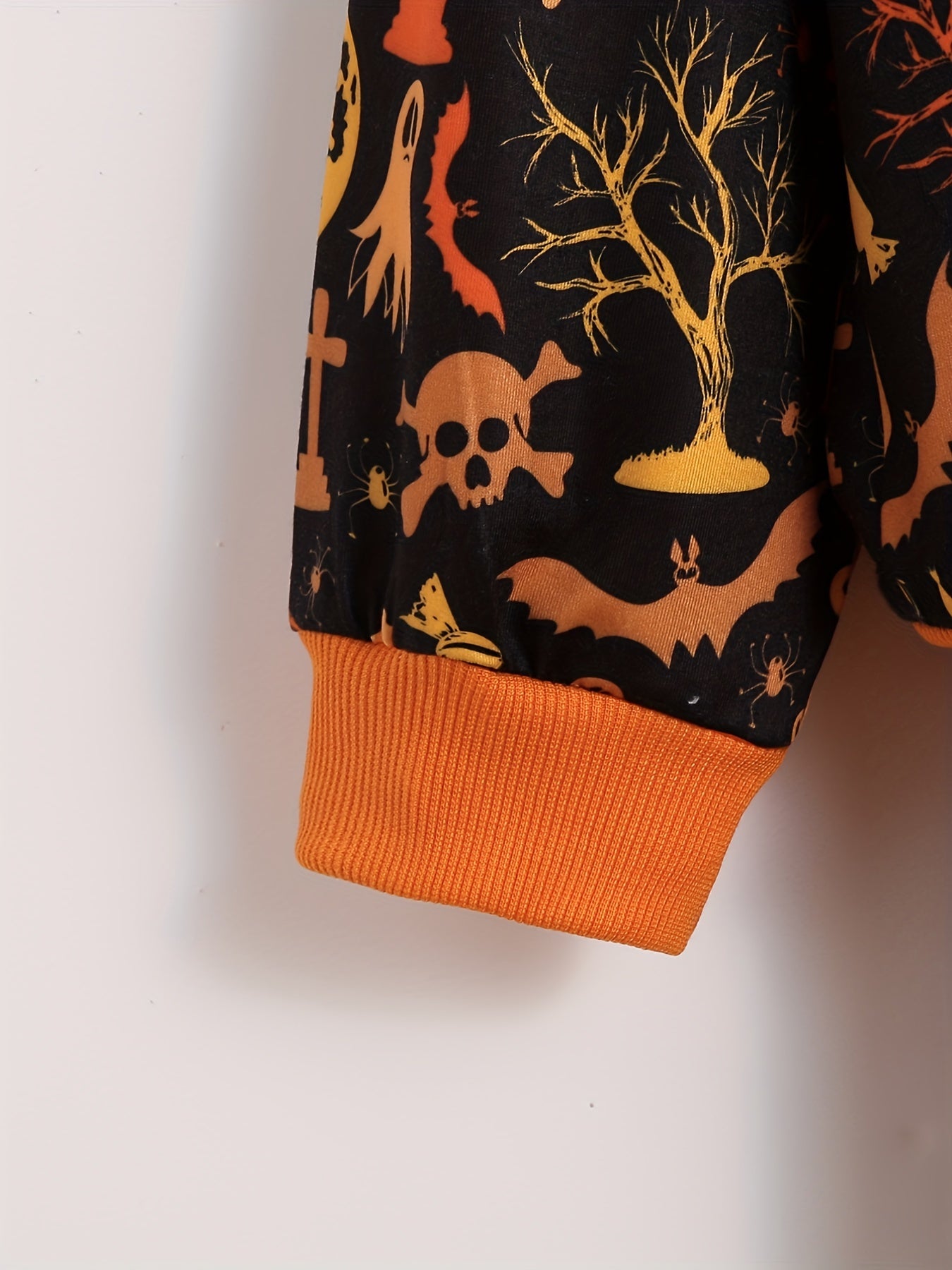 Boy's Witch Pumpkin Sweatshirt & Sweatpants Set