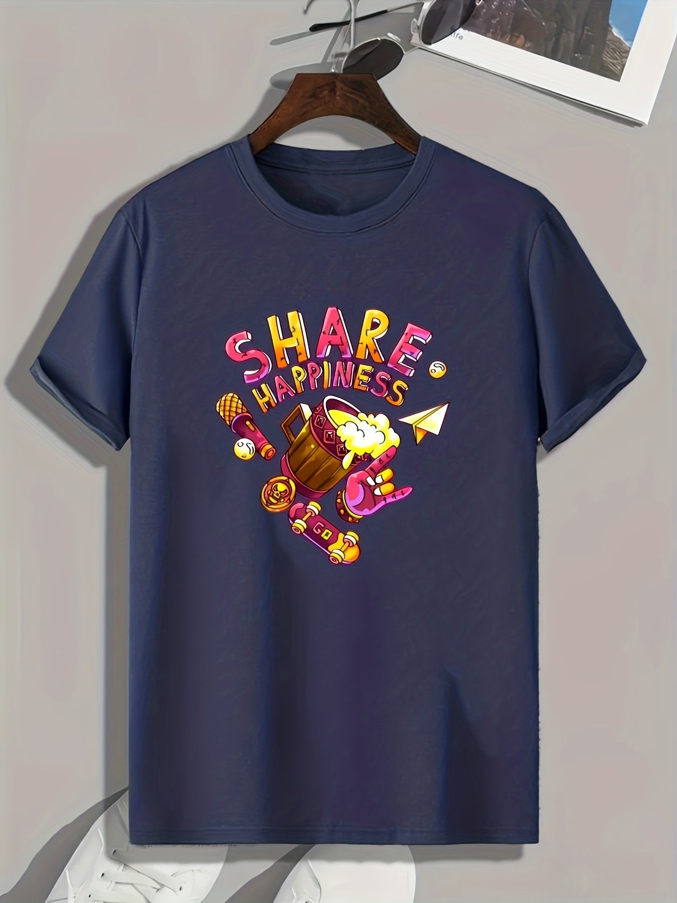 Happiness Print Men's Graphic T-Shirt