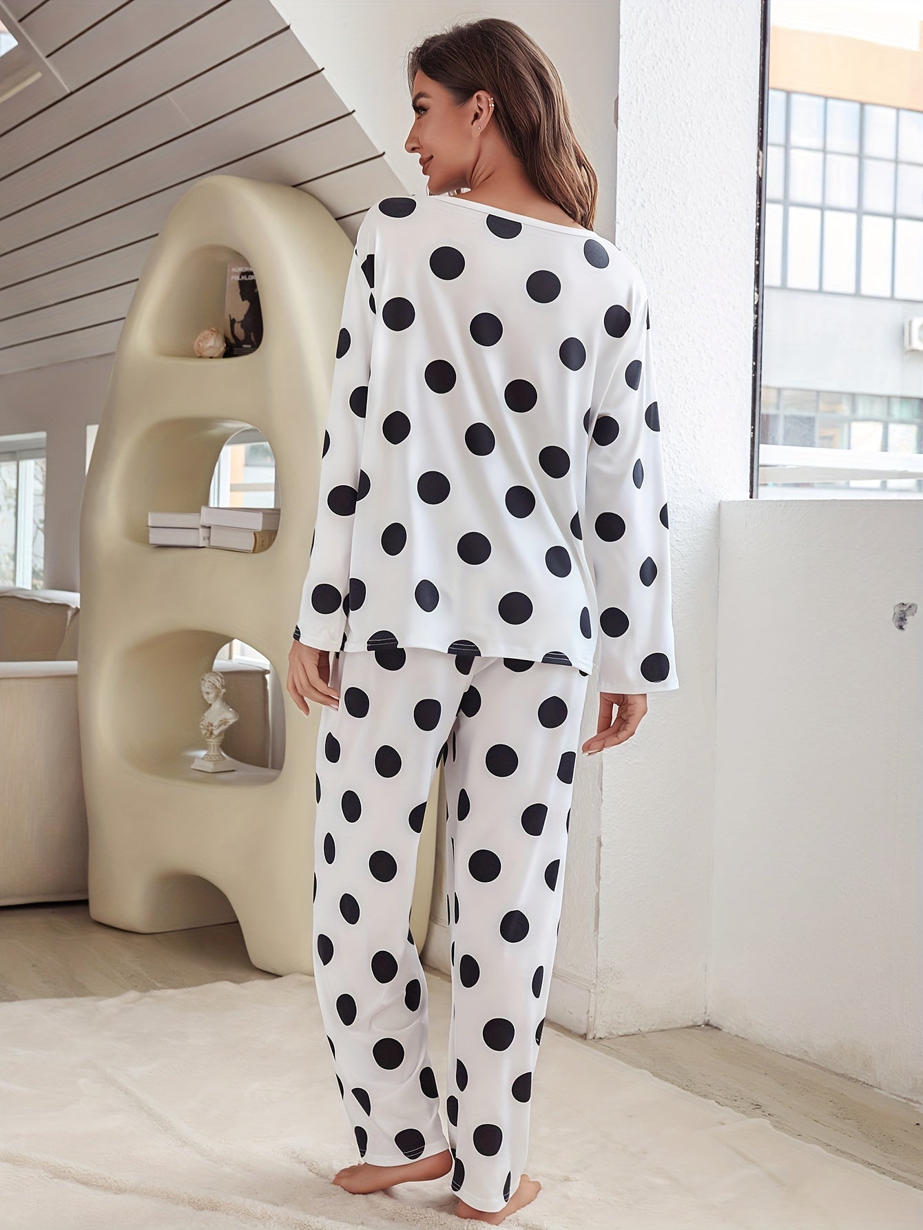 Polka Dot Pajama Set Long Sleeve Crew Neck Top & Pants Women's Sleepwear