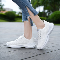 Women's Ultralight Mesh Running Shoes Lace-up Comfort Outdoor Walking Shoes