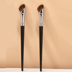 Portable Nose Shadow Brush for Contouring