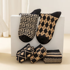 5 Pairs Knitted Women's Socks Mixed Colors