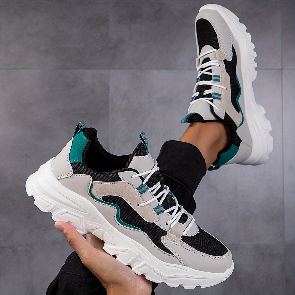 Men's Breathable Mesh Running Shoes Elevator Shoes