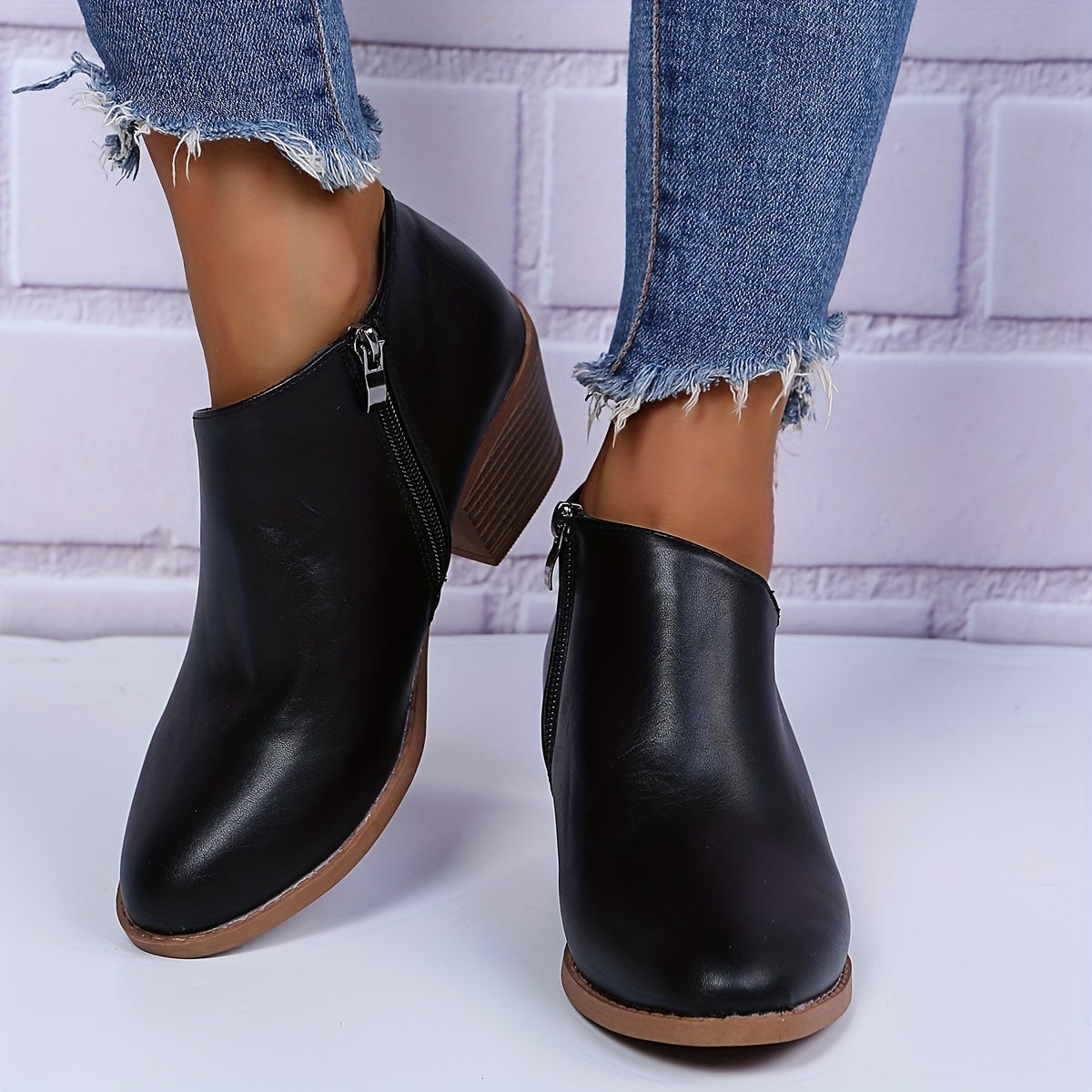 Women's Block Heel Ankle Boots Round Toe Side Zip V-cut Retro Short Boots