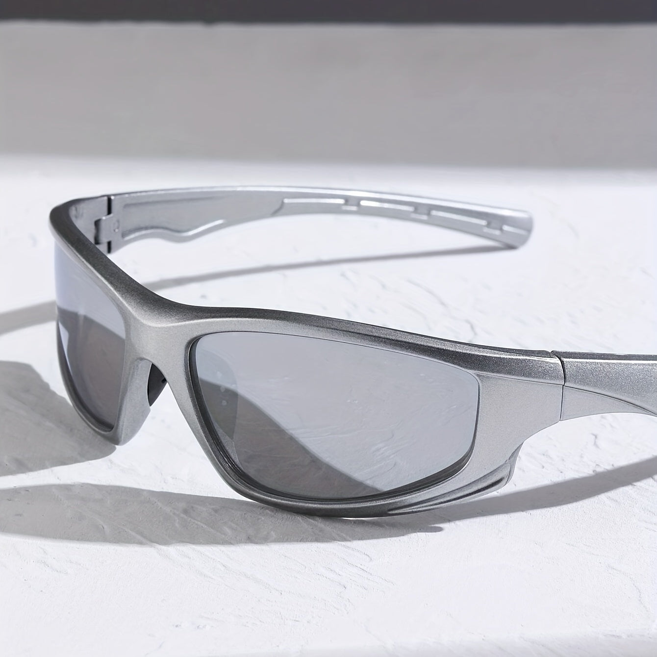 Men's Future Feeling Wrap Sunglasses