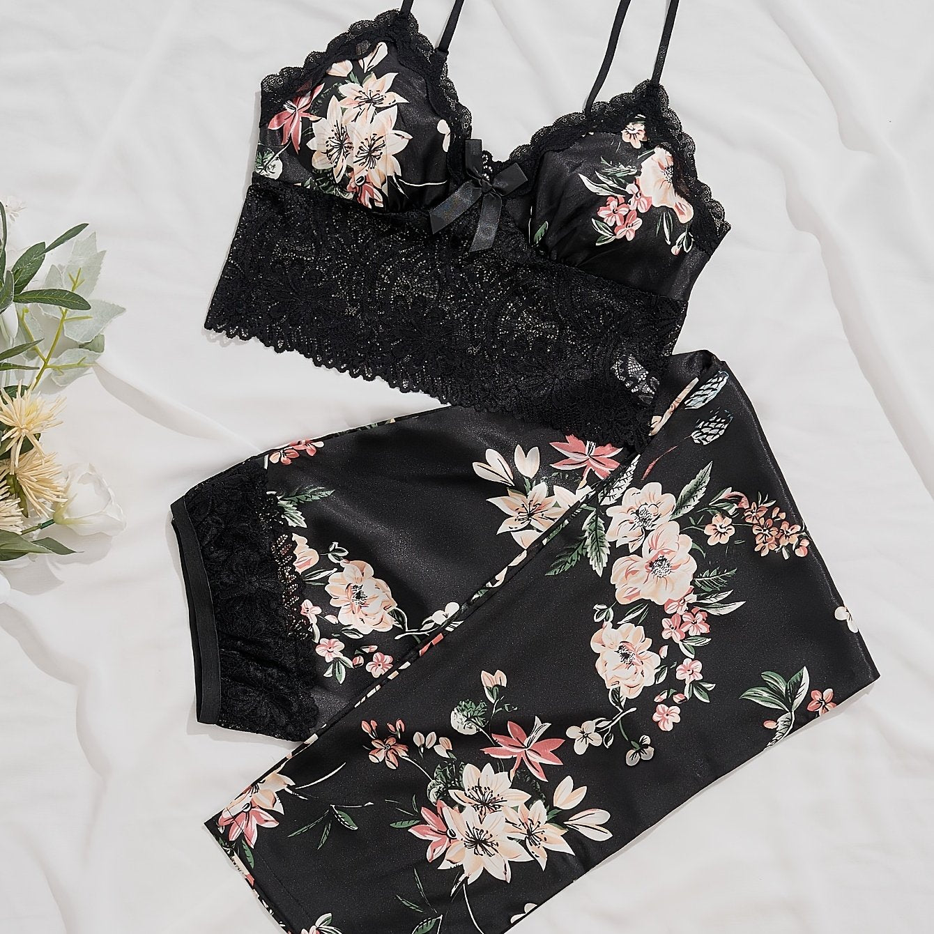 Floral Print Pajama Set V Neck Cami Top & Lace Pants Sleepwear