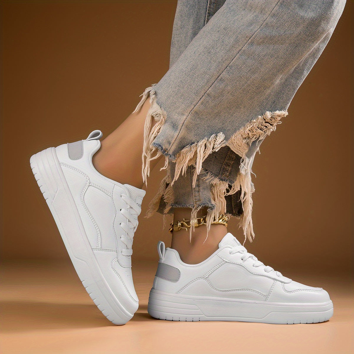 Women's Solid Lace-Up Skate Shoes Flat Sneakers