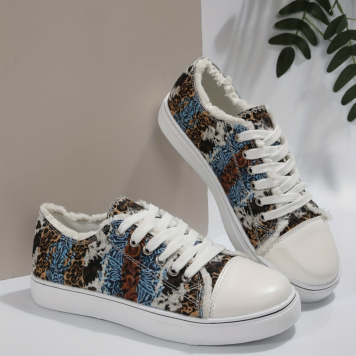 Women's Printed Low Top Sneakers Lightweight Casual Shoes