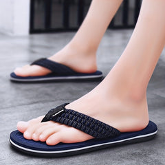 Men's Lightweight Non Slip Flip Flops Comfy Thong Sandals