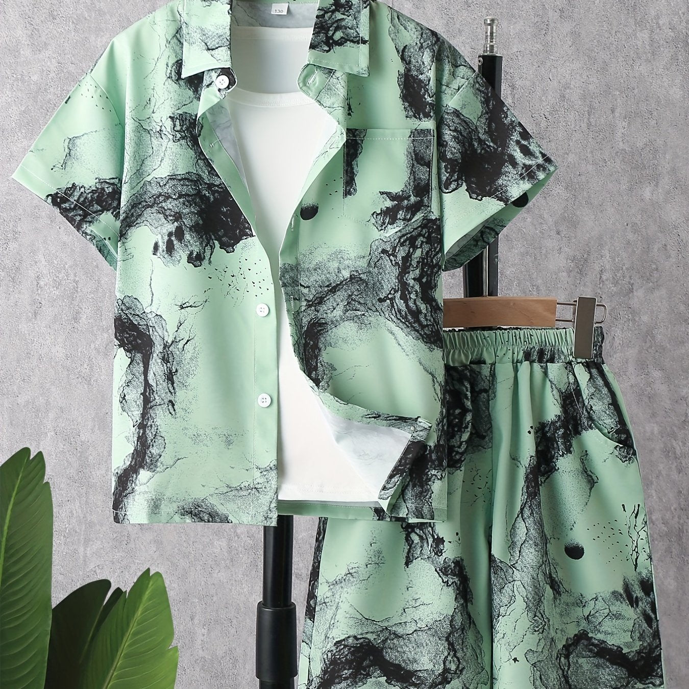 2pcs Boys Ink Painting Graphic Pocket Short Sleeve Shirt & Shorts Set
