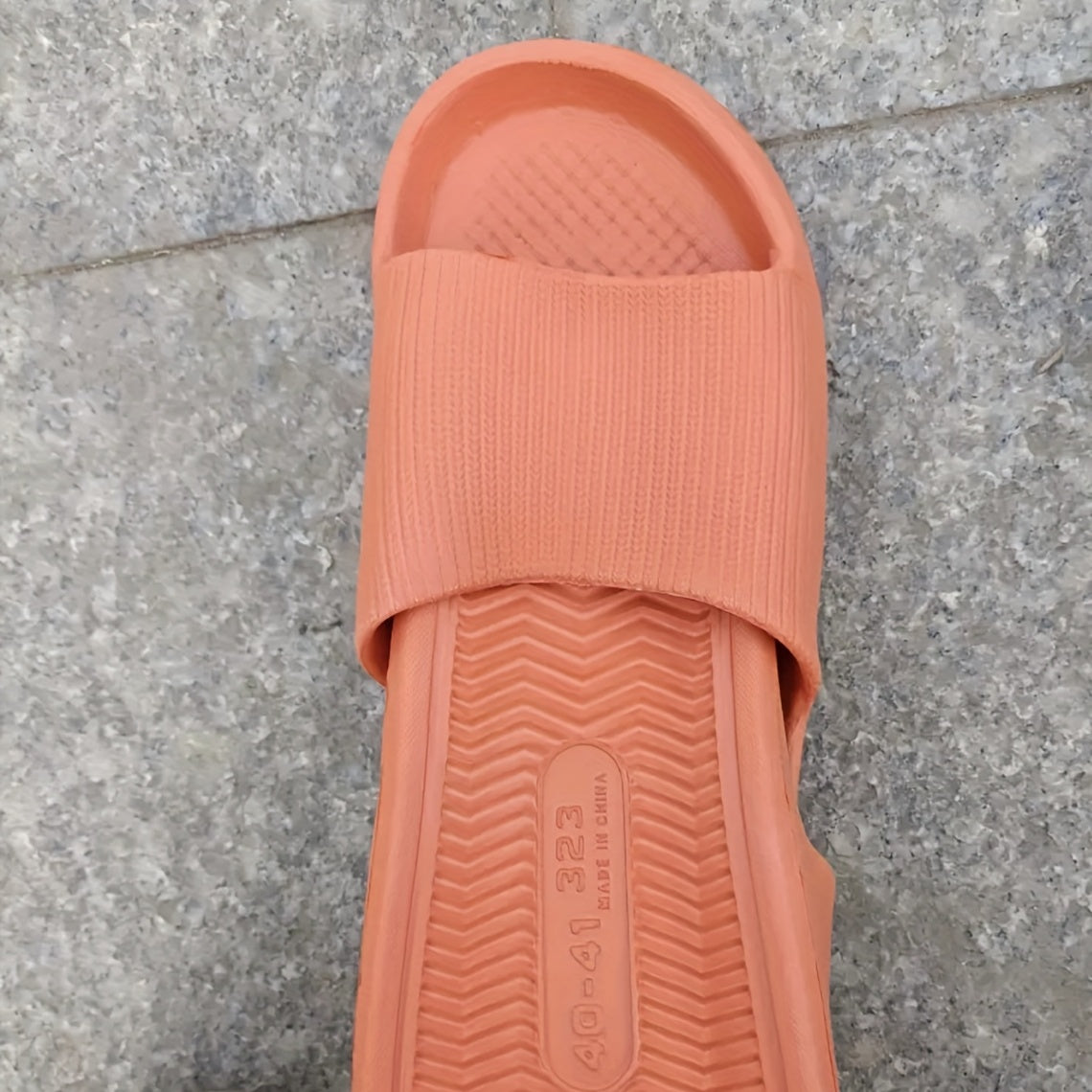 Women's Solid Slides Soft Sole Pillow Slides Lightweight Home Bathroom Shoes