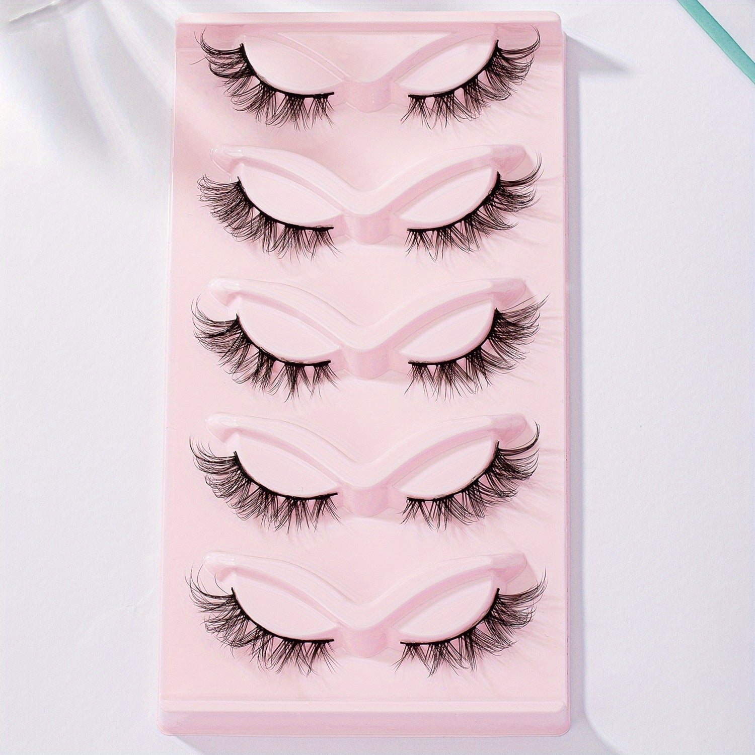 Soft Fluffy Cat Eye False Eyelashes 3D Curling Lashes Natural Look