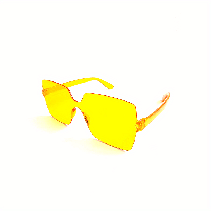 Fashionable Street Photography Square Sunglasses