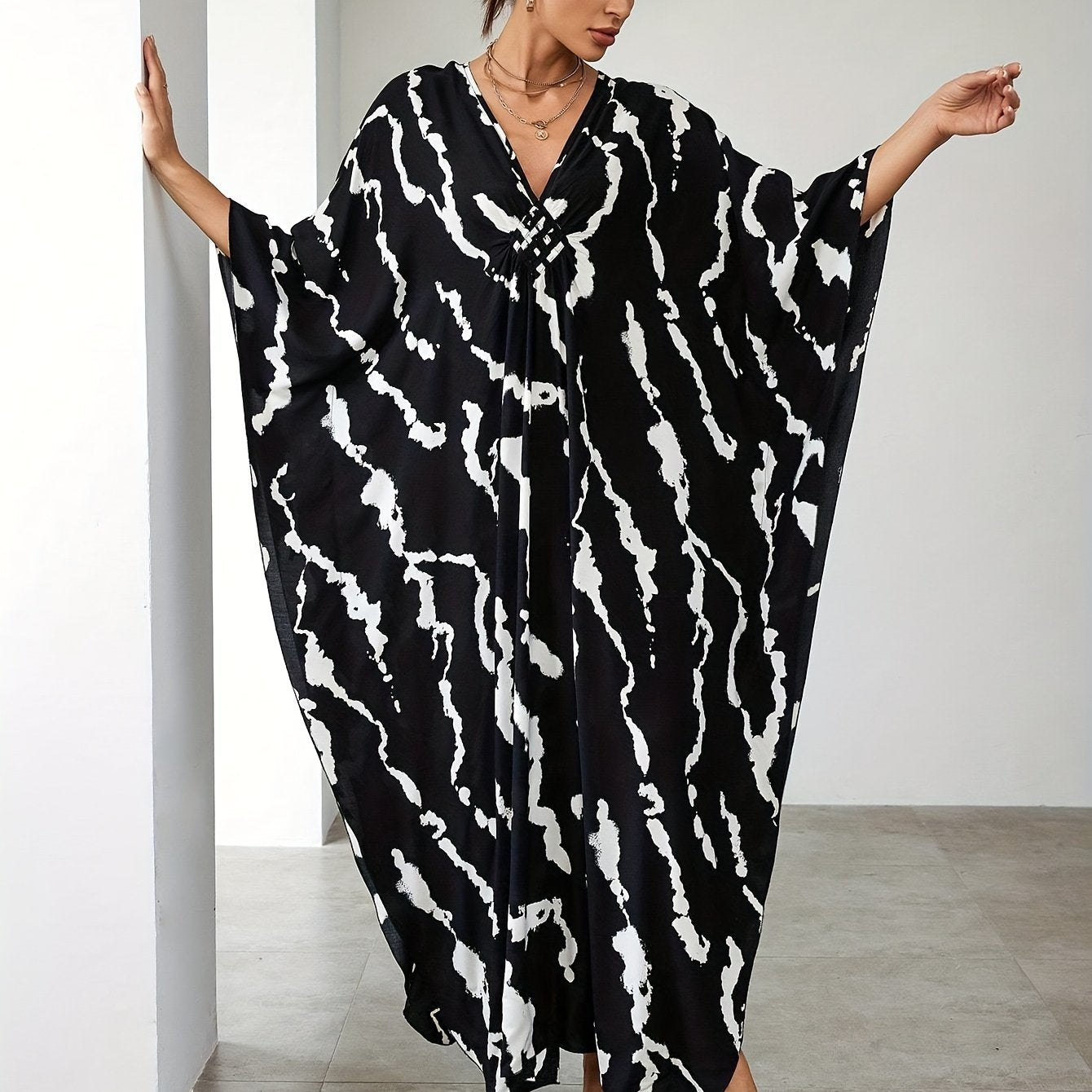 Plus Size Boho Cover Up Women's Plus Graffiti Print Loose Fit Beach Cover Up