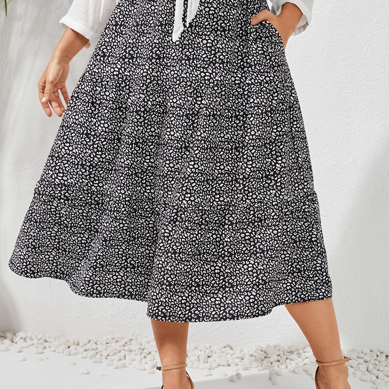 Women's Plus Dalmatian Print Maxi Skirt with Pockets