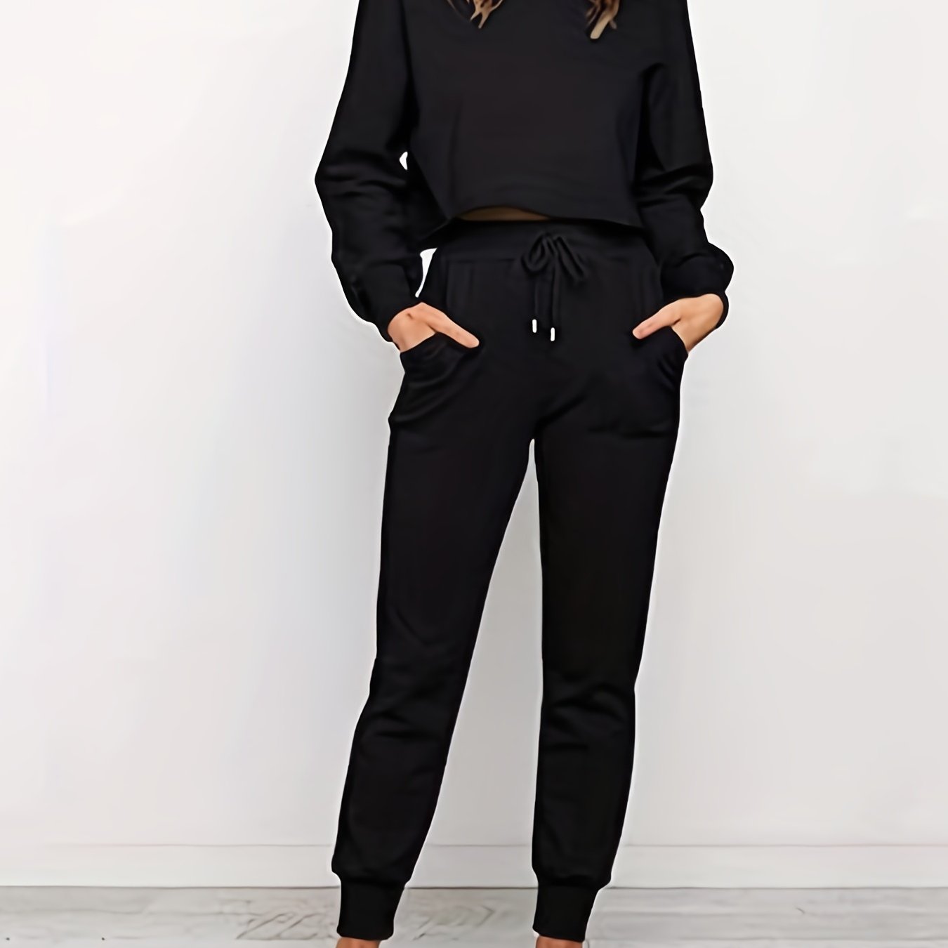 Sporty Two-piece Set Long Sleeve Crop Sweatshirt & Joggers Outfit