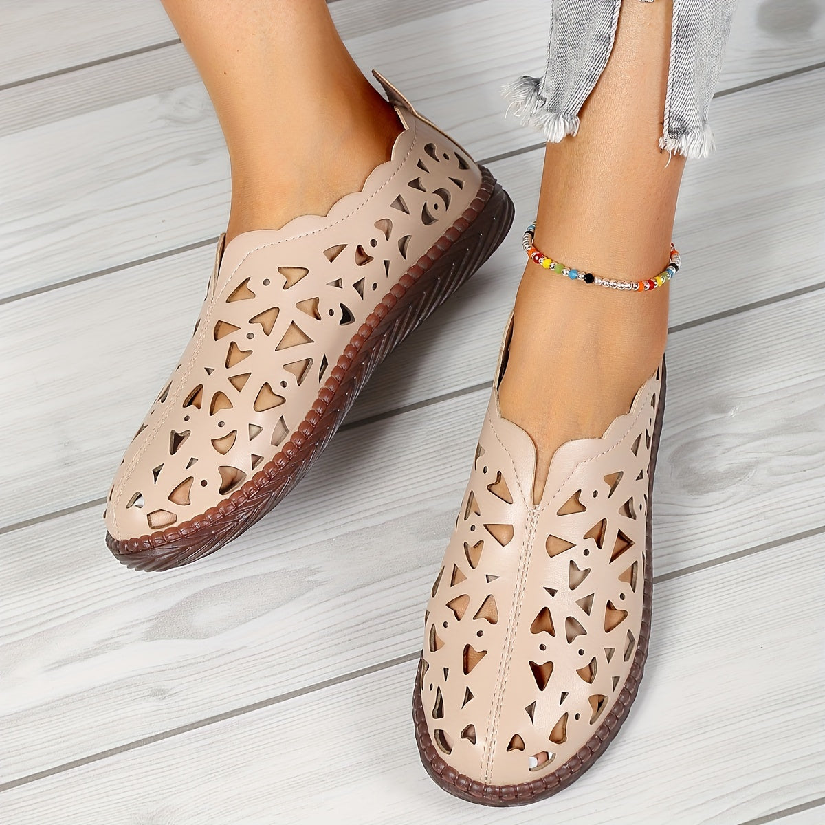 Women's Hollow Out Clogs Slip On Flat Shoes Lightweight Walking Shoes