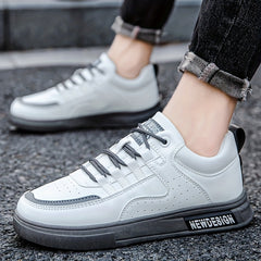 Men's British Lace Up Skate Shoes Lightweight Comfy Non slip Sneakers