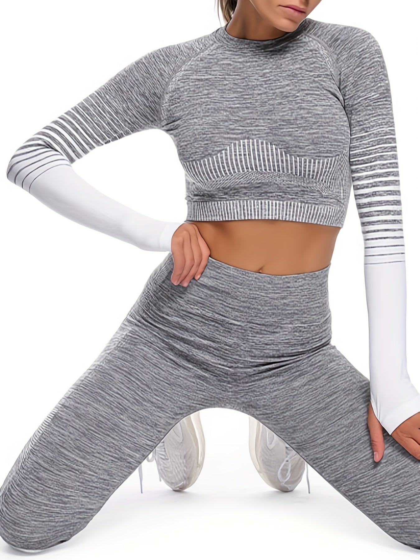 Women's Activewear 3 Long Sleeves T Shirts Round Neck Mid Stretch Thumb Hole