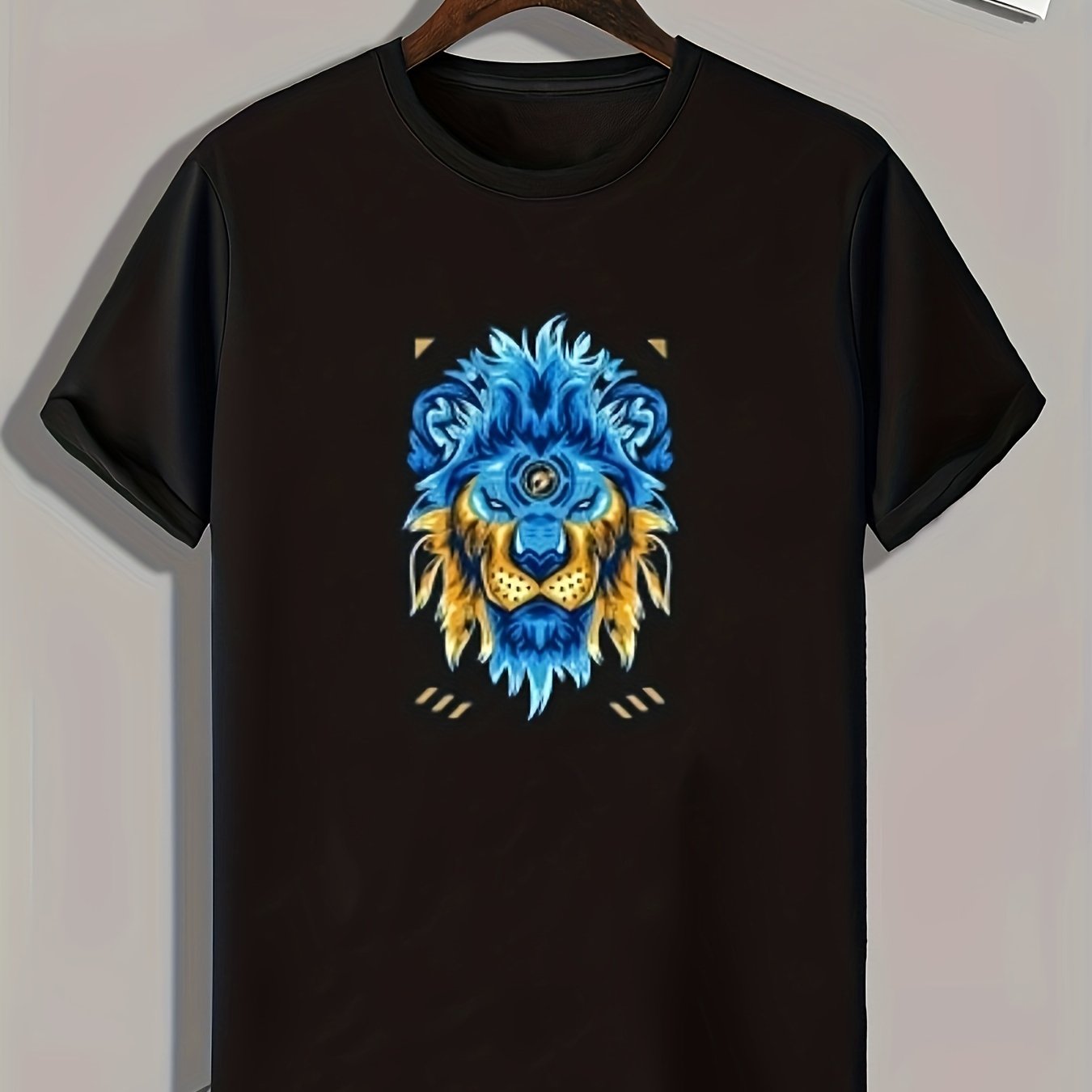 Lion Pattern Print Men's Sports T shirt Graphic Tee for Fitness Activities