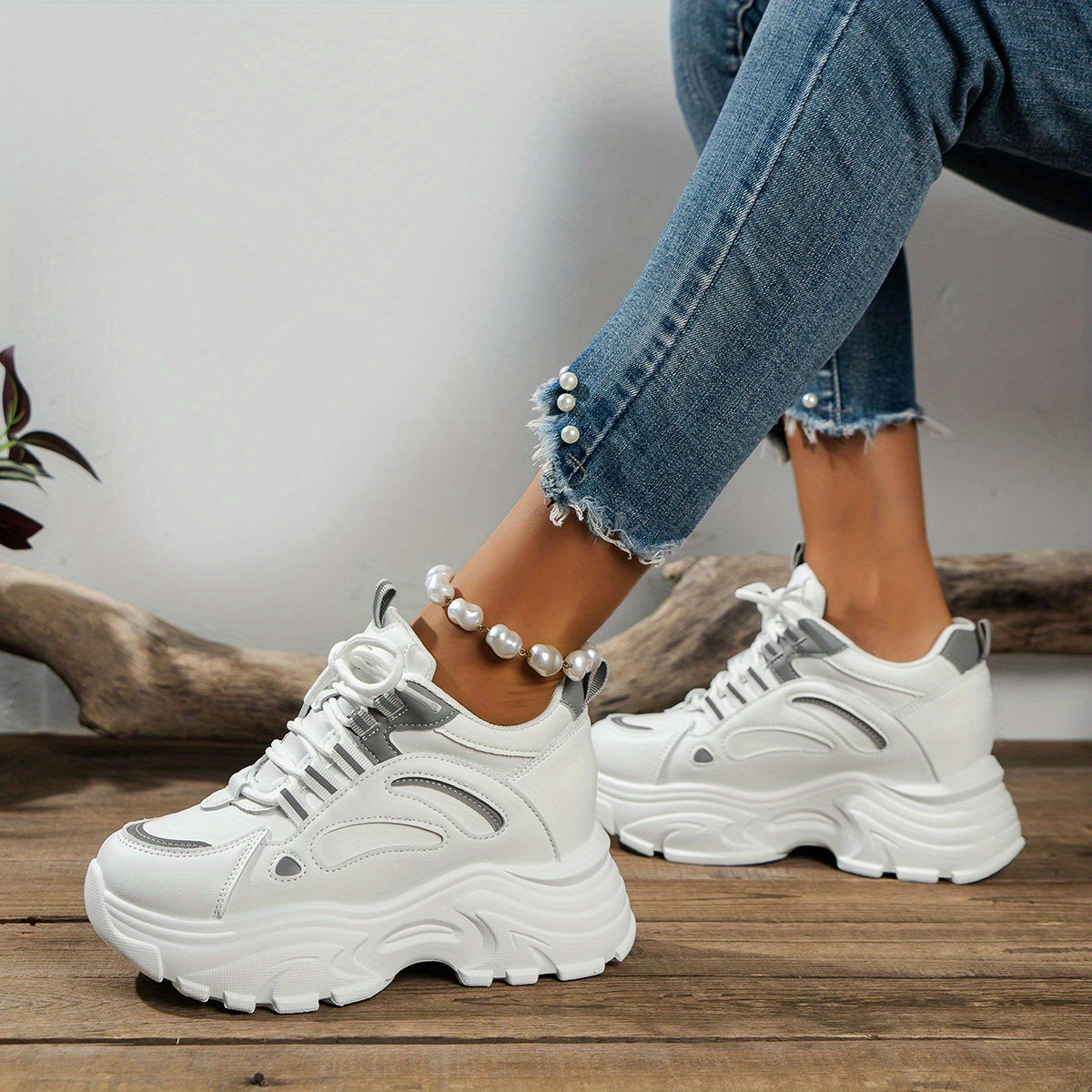 Women's Chunky Sports Sneakers Lace Up Casual Running Shoes
