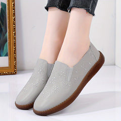 Women's Lightweight Closed Toe Slip On Shoes